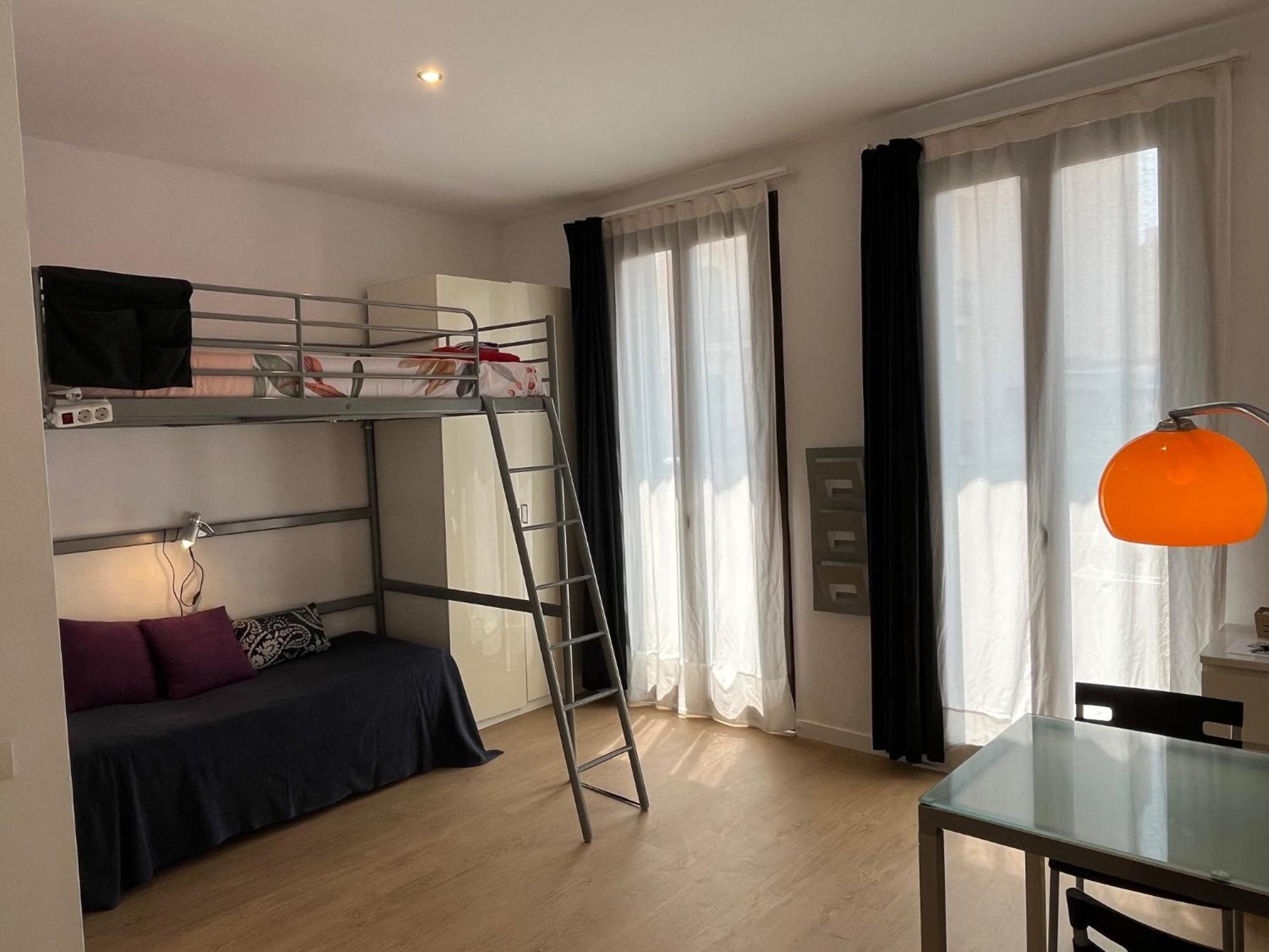 By Sants Market Appartement Barcelone
